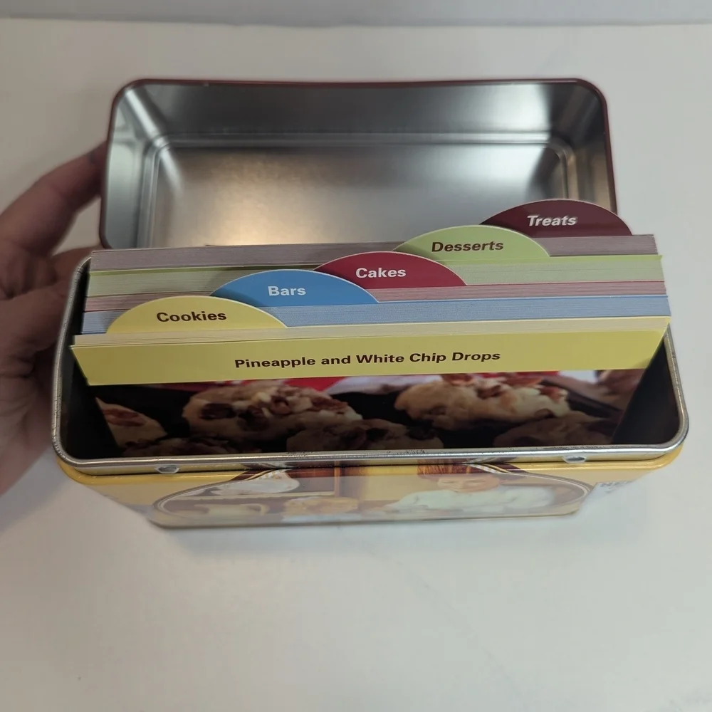 Hershey's Vintage Tin Box With Recipe Cards
